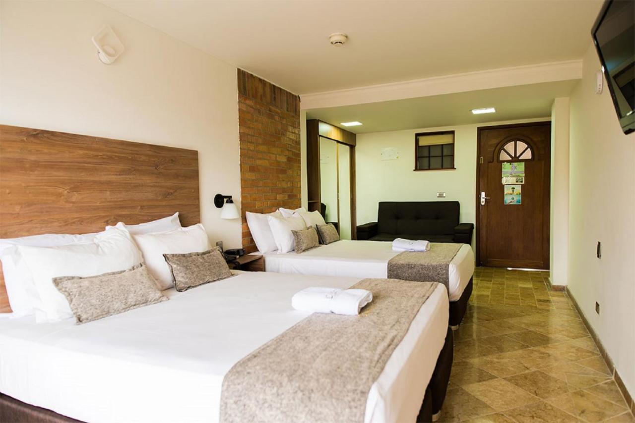 Hotel Cabo De La Vela เมเดยิน ภายนอก รูปภาพ