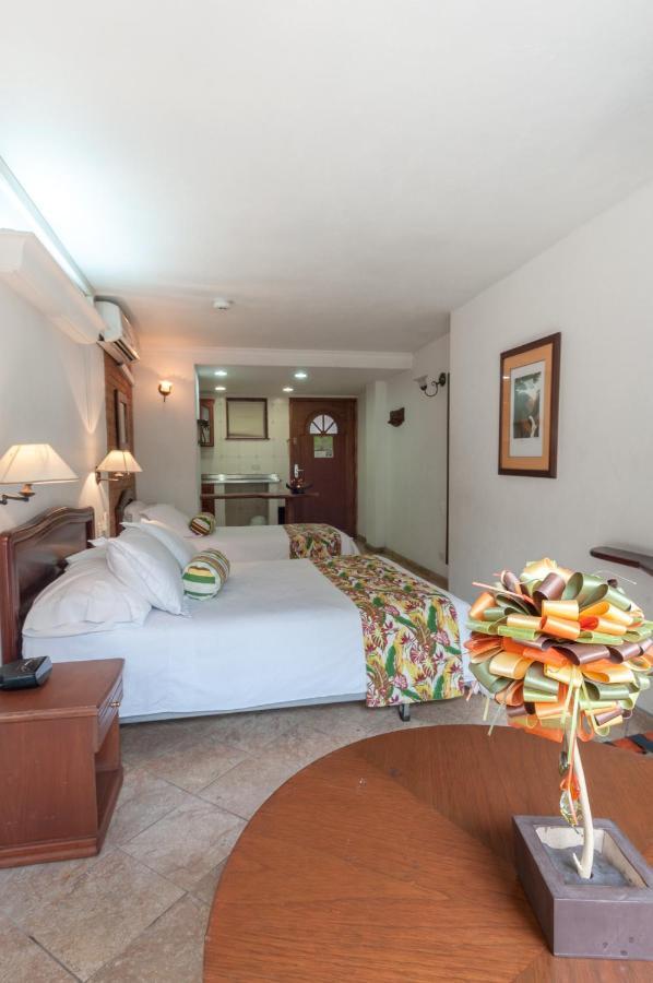 Hotel Cabo De La Vela เมเดยิน ภายนอก รูปภาพ